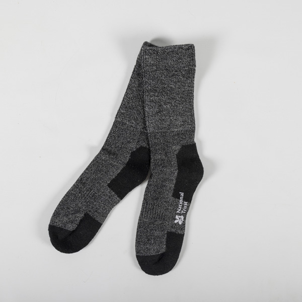 An image of National Trust Black Comfort Walking Socks, size 6-8