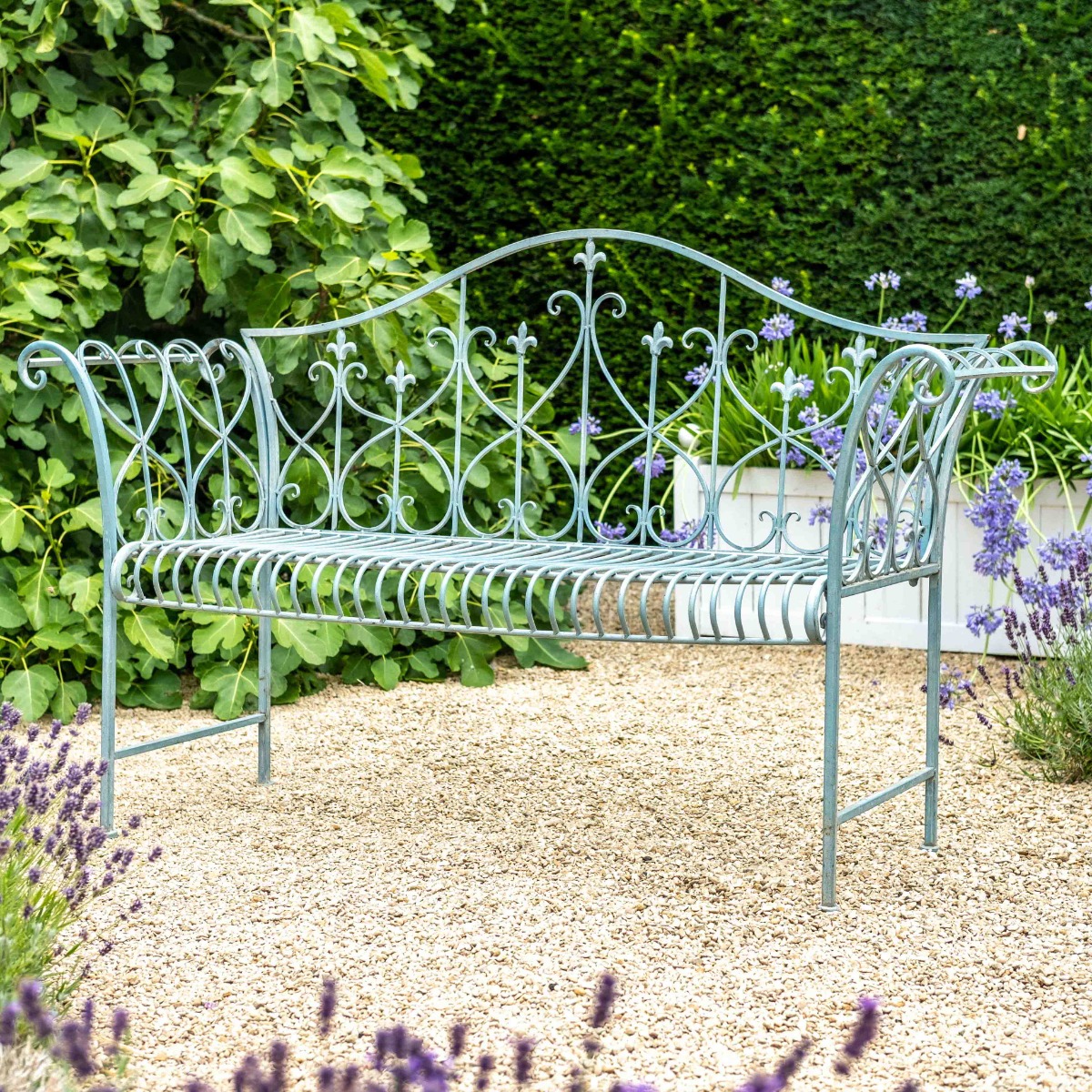 An image of Vintage Style Garden Bench