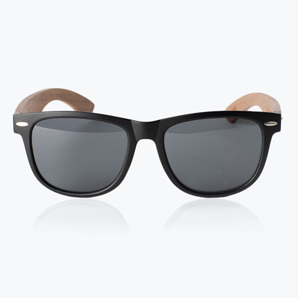 An image of Woodspex Shelby VI Black Frame Walnut Sunglasses