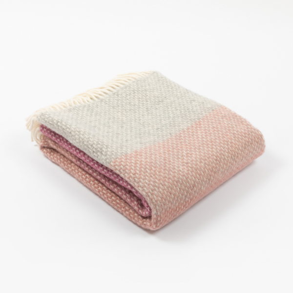 An image of National Trust Ombre Pink Throw