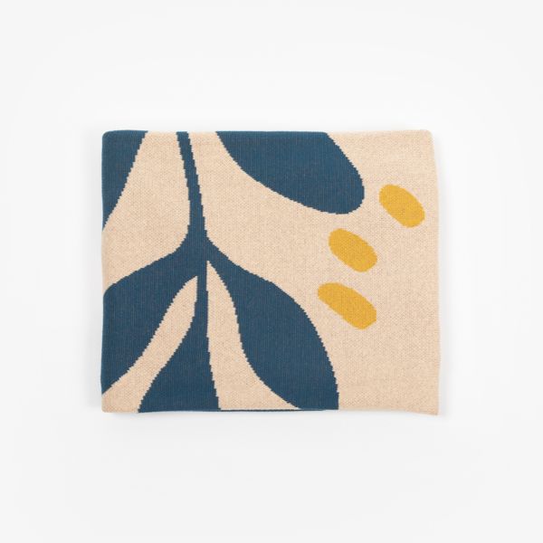 National Trust Knitted Jacquard Leaves Throw