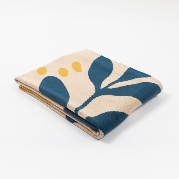 National Trust Knitted Jacquard Leaves Throw