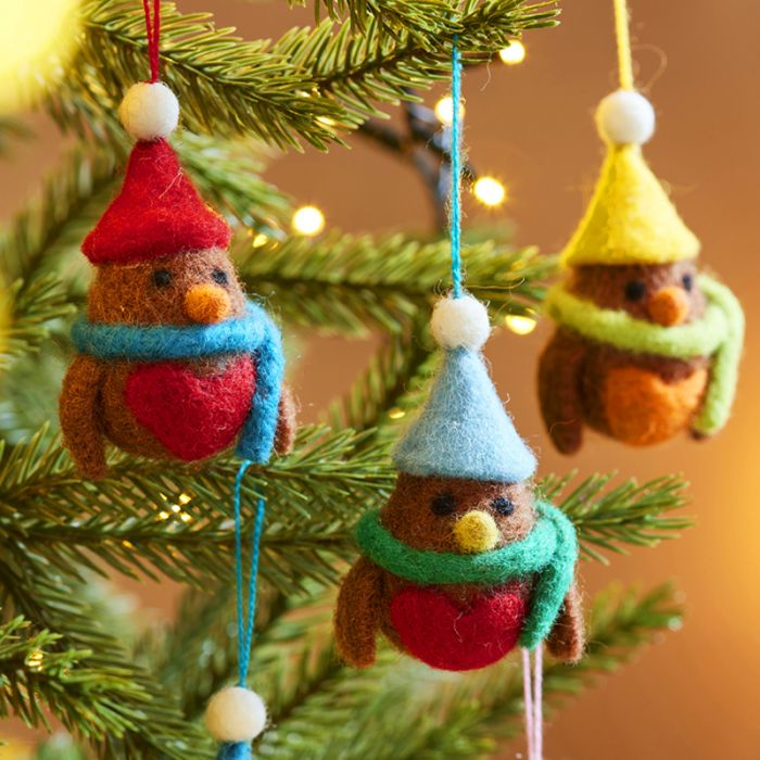 Namaste Hanging Felt Mini Robins, Set of 5